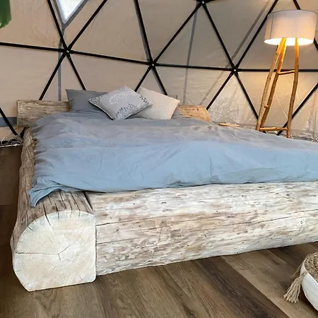 Роскошный шатер Lepiej Trafic Nie Mogliscie Mieroszow